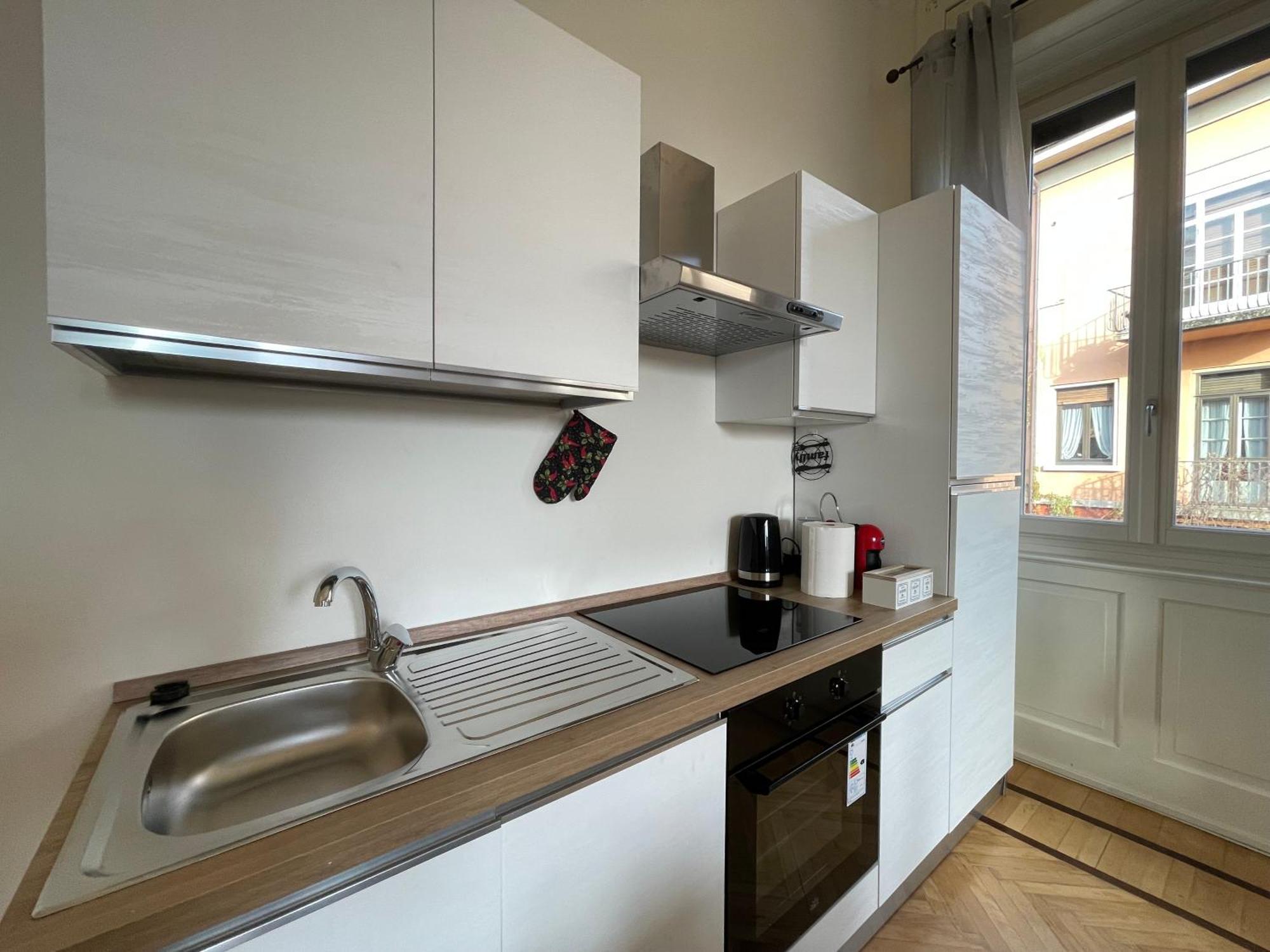 Bg Central Royal Suite Con Parcheggio - Vista Citta Alta Bergamo Luaran gambar