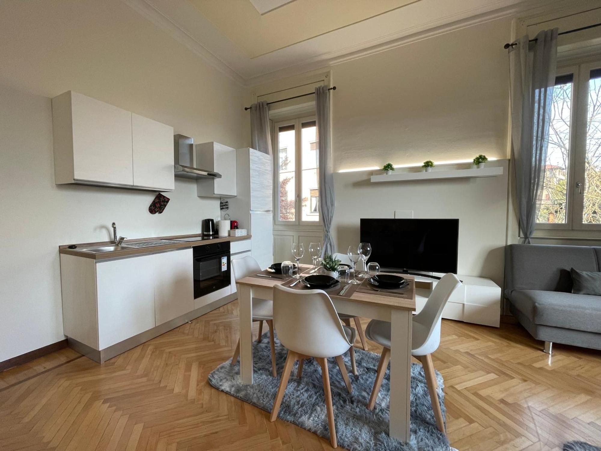 Bg Central Royal Suite Con Parcheggio - Vista Citta Alta Bergamo Luaran gambar